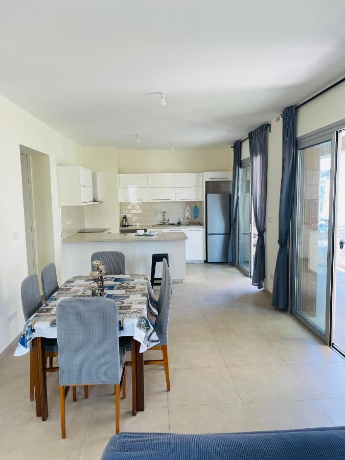 City Center Cozy Apt Paphos Exteriör bild