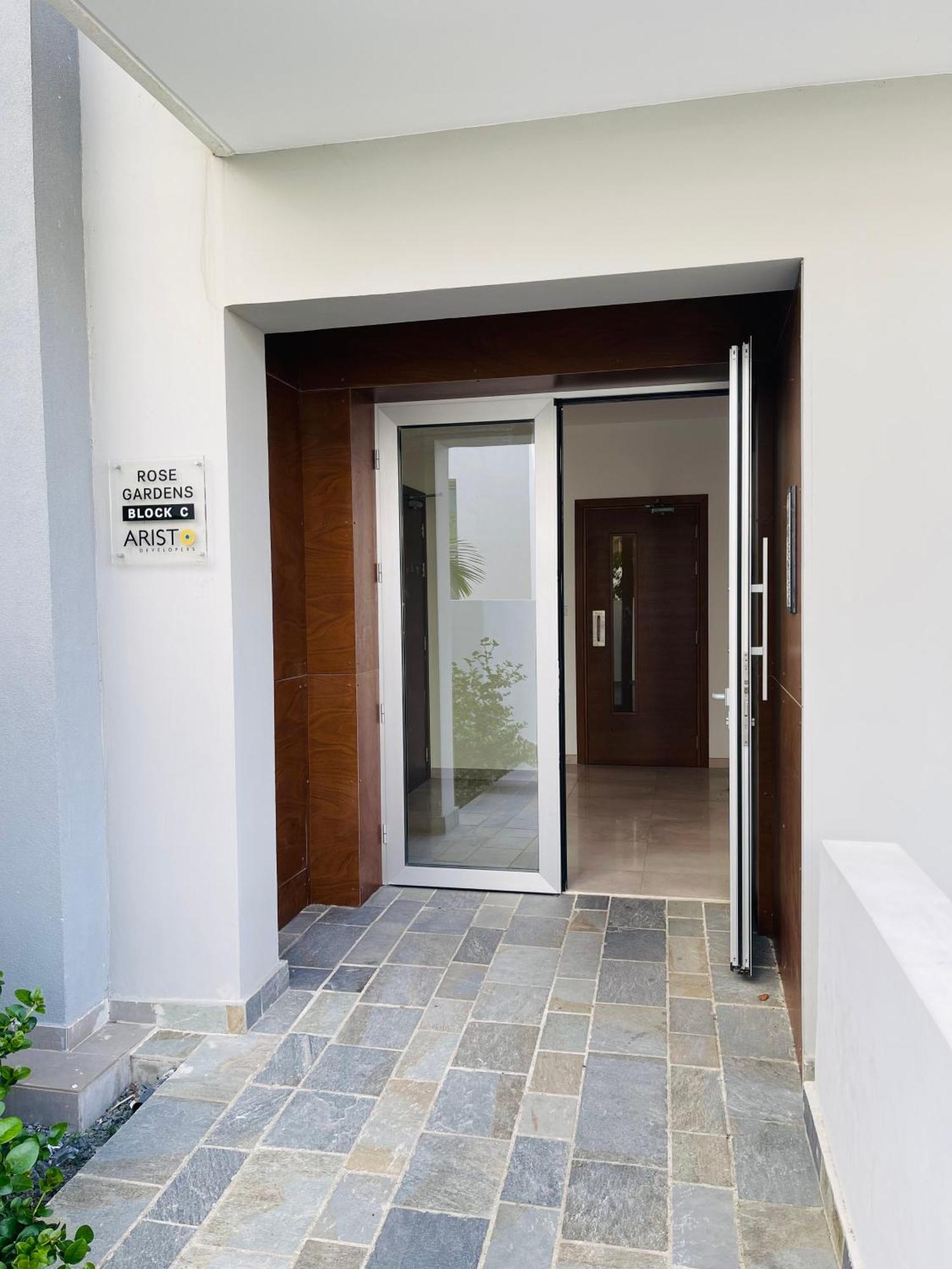 City Center Cozy Apt Paphos Exteriör bild